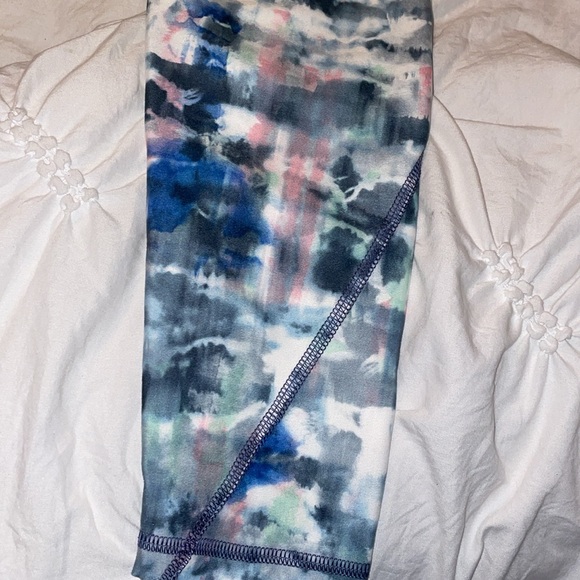 Freely / size medium - leggings - EUC - Picture 10 of 10